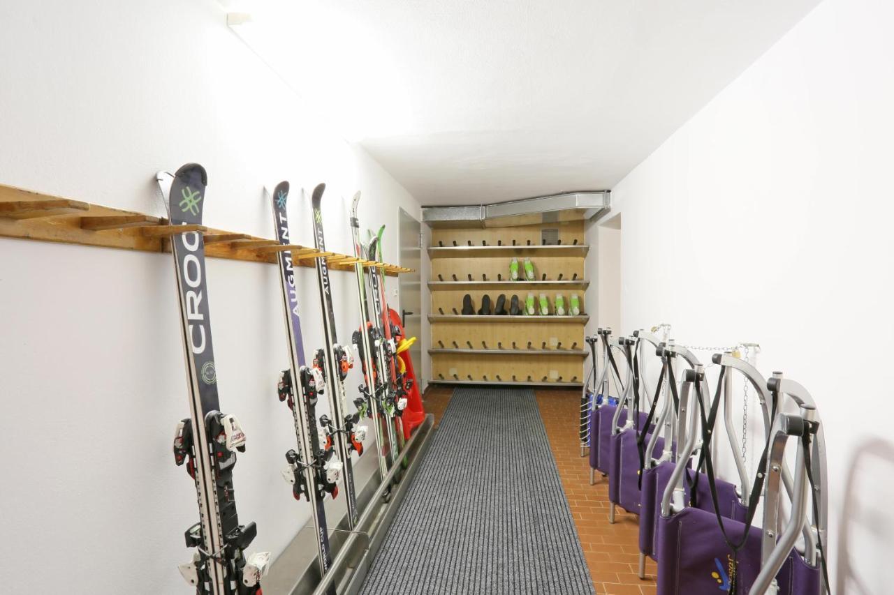 Pension Alpenhof B&B 콜레 이사르코 외부 사진