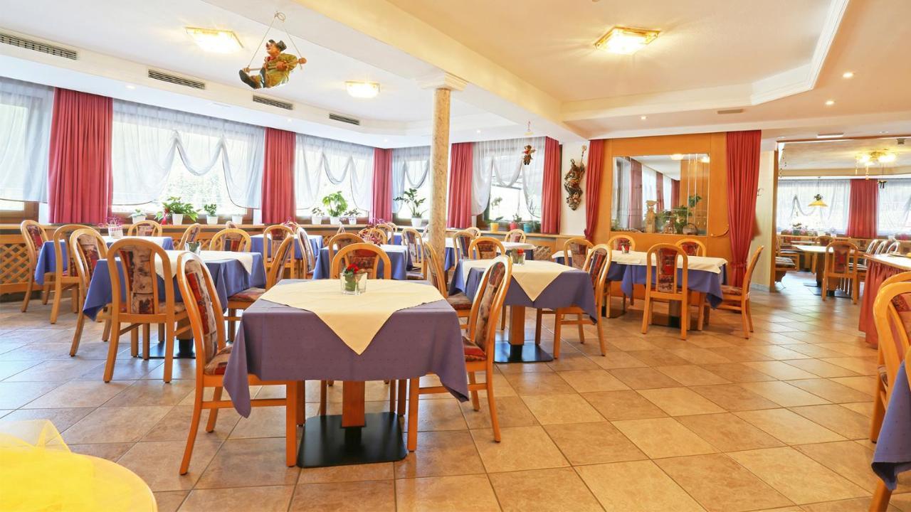 Pension Alpenhof B&B 콜레 이사르코 외부 사진
