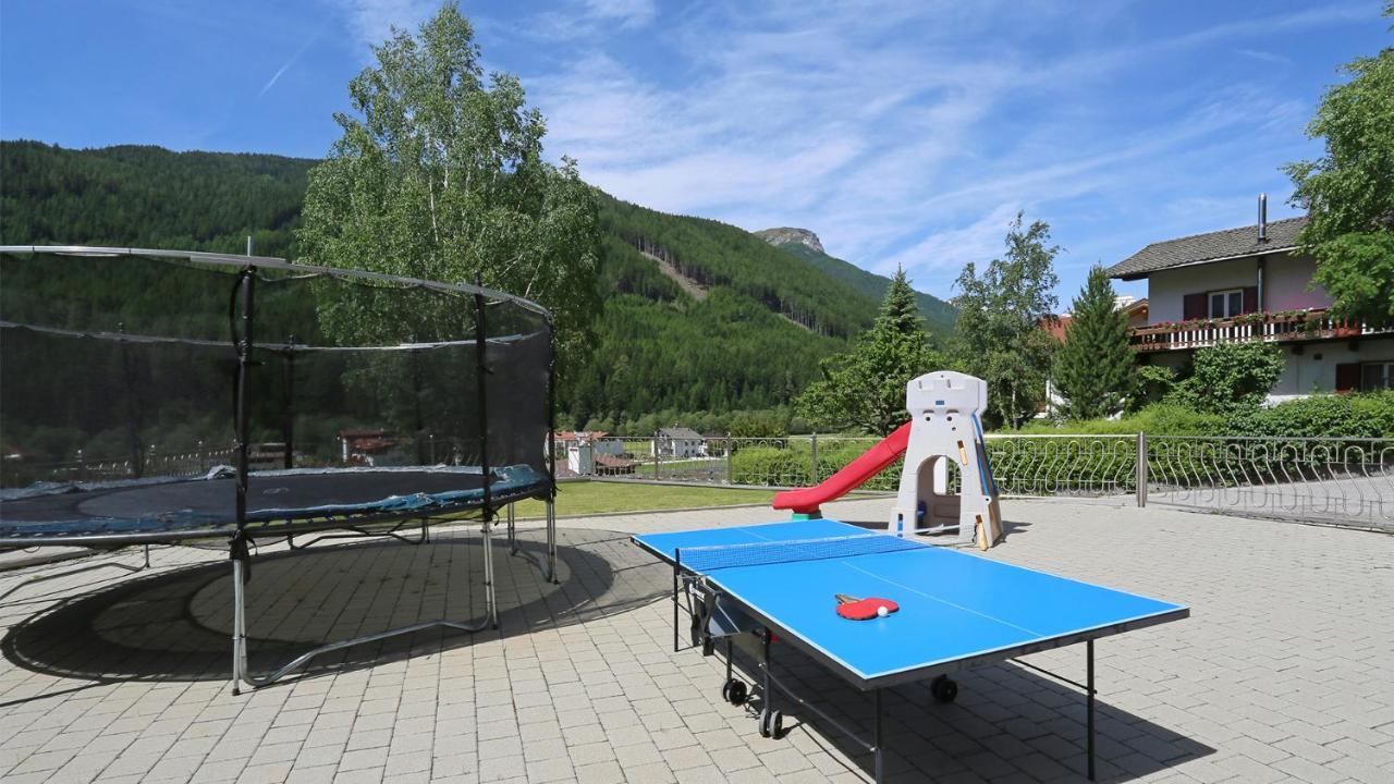 Pension Alpenhof B&B 콜레 이사르코 외부 사진