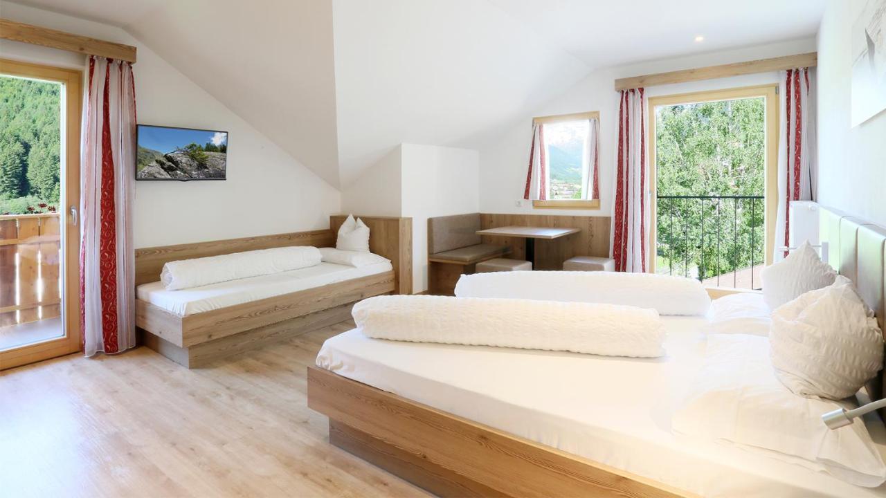 Pension Alpenhof B&B 콜레 이사르코 외부 사진