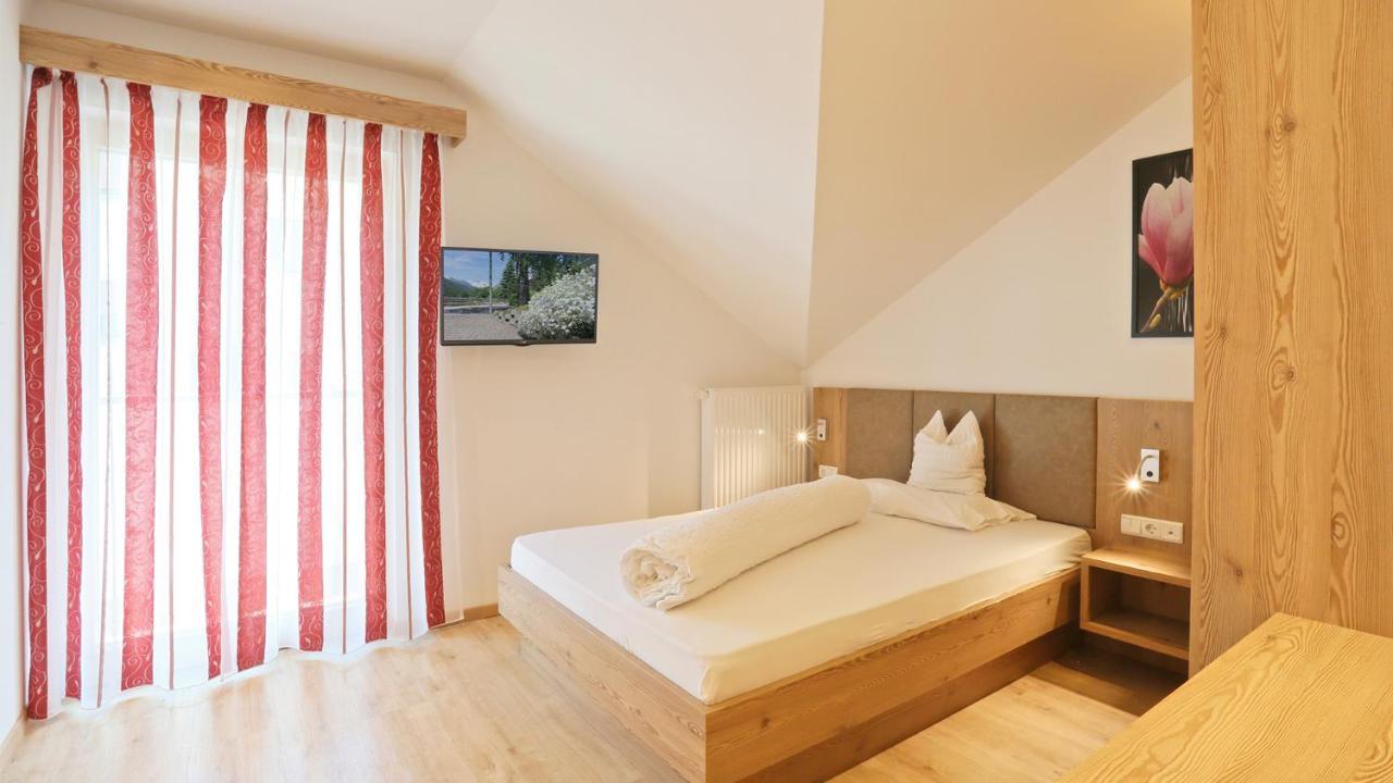 Pension Alpenhof B&B 콜레 이사르코 외부 사진