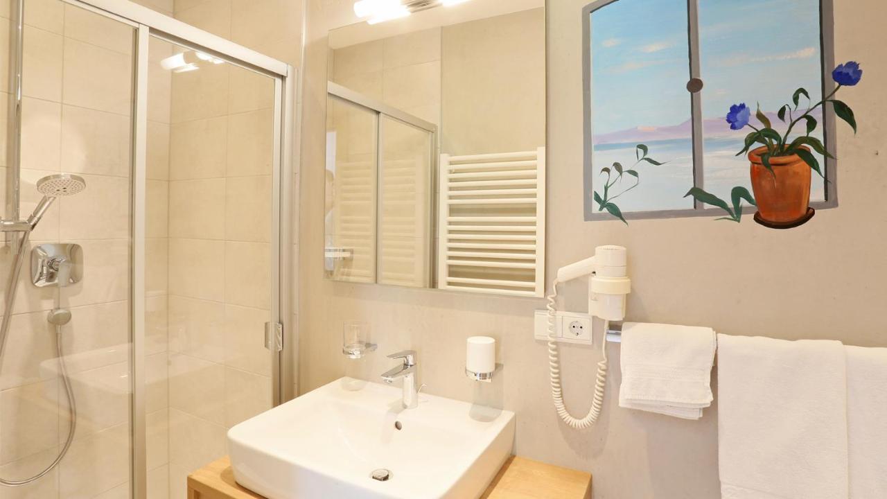 Pension Alpenhof B&B 콜레 이사르코 외부 사진
