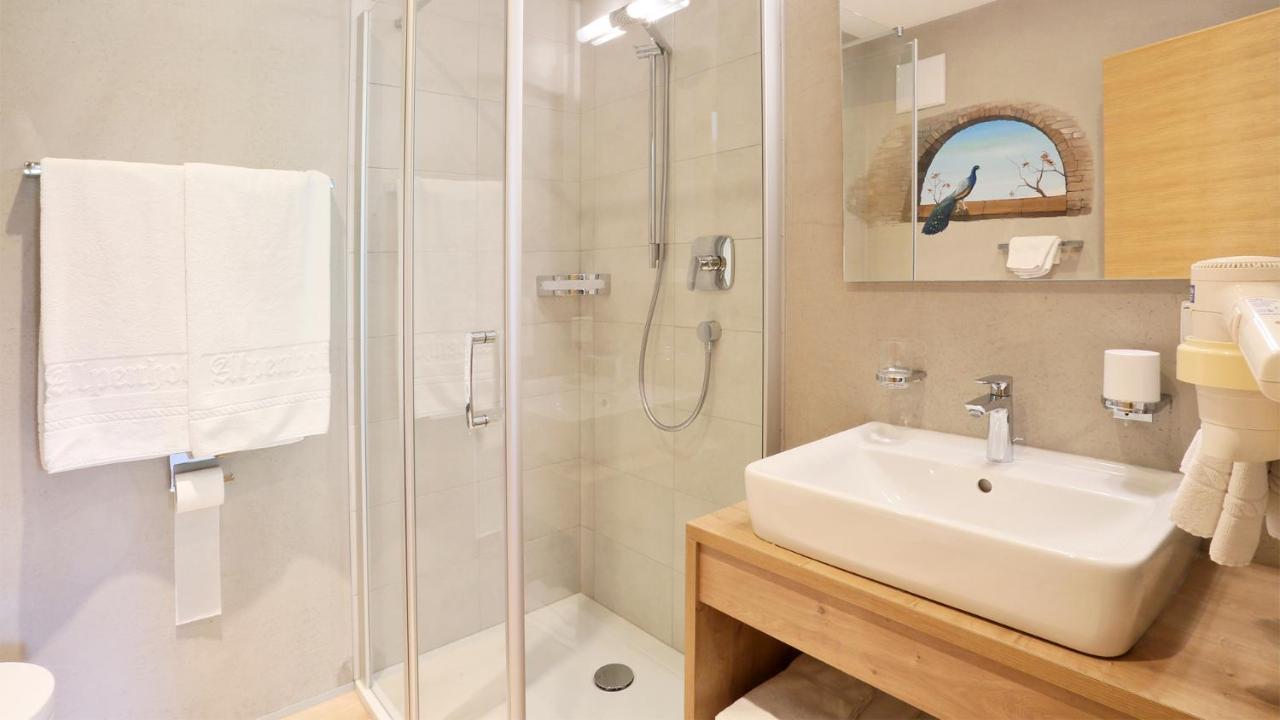 Pension Alpenhof B&B 콜레 이사르코 외부 사진