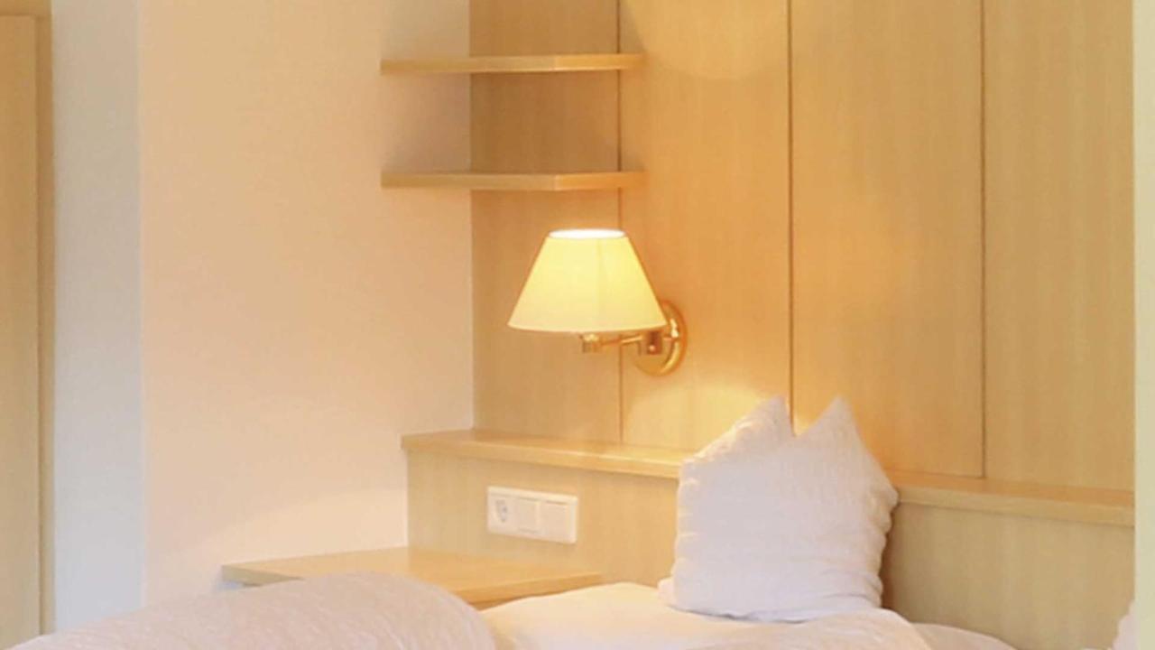 Pension Alpenhof B&B 콜레 이사르코 외부 사진